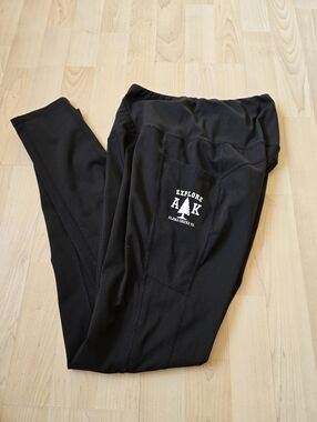 Alaska Chicks Black Leggings With Pockets Size Medium